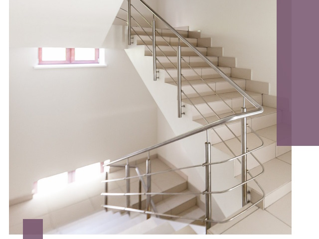 Установка и замена перил в подъезде в Моршанске