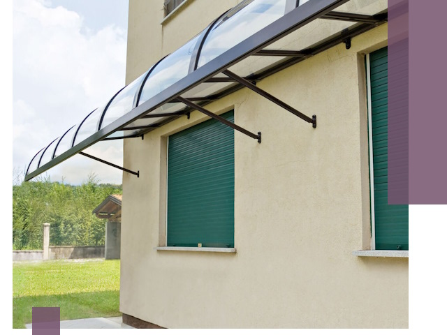 Козырьки над окнами в Моршанске — изготовление и монтаж по выгоде