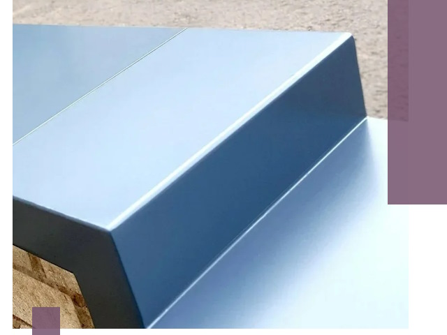 Крышки на парапет в Моршанске: изготовление и монтаж под ключ